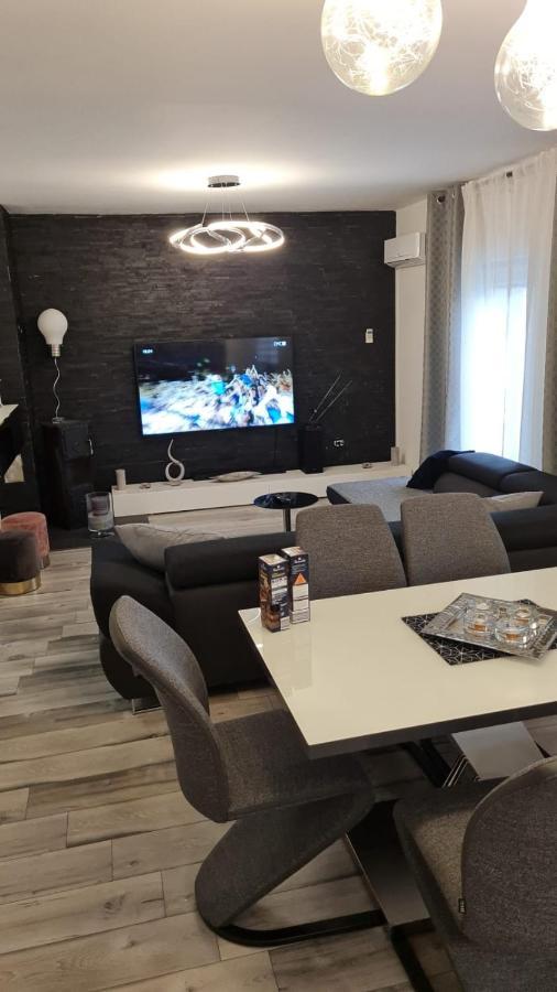 Seaview Apartment Moritz 塞尼 外观 照片